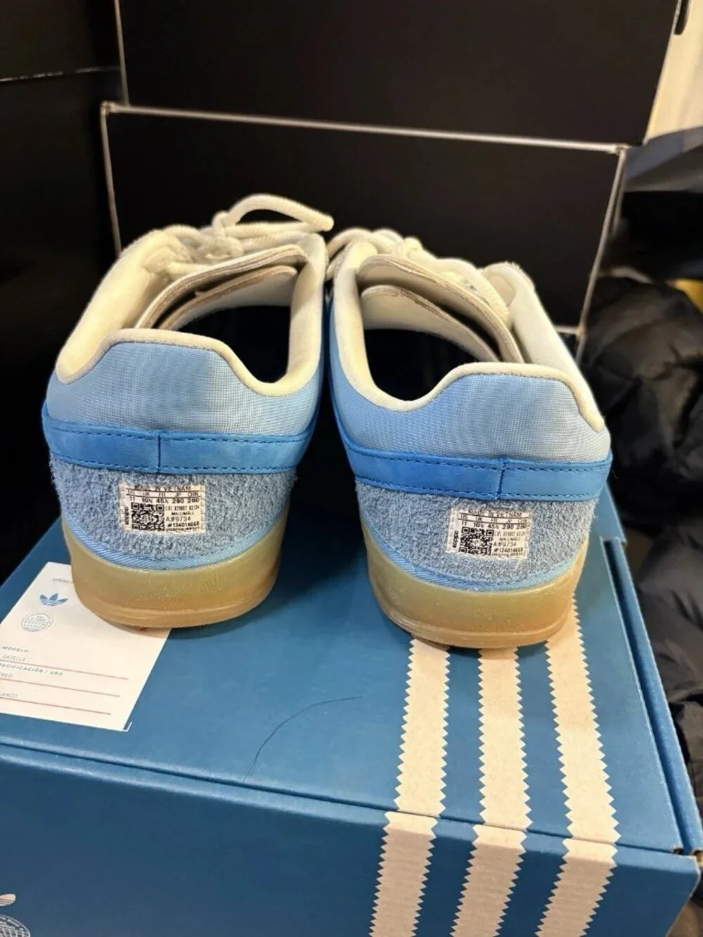 WORN Men’s adidas Gazelle Indoor Bad Bunny San Juan IF9734 Size 11 WITH BOX